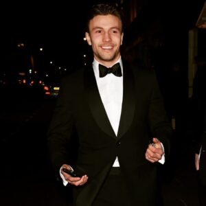 Leo Suter Instagram - Thank you for having me at the @alfreddunhill pre-BAFTA party. And, once again, thank you @kilgour for letting me wear such smart kit. @losnandoshermanos looking sharp too.

#dressdownfriday