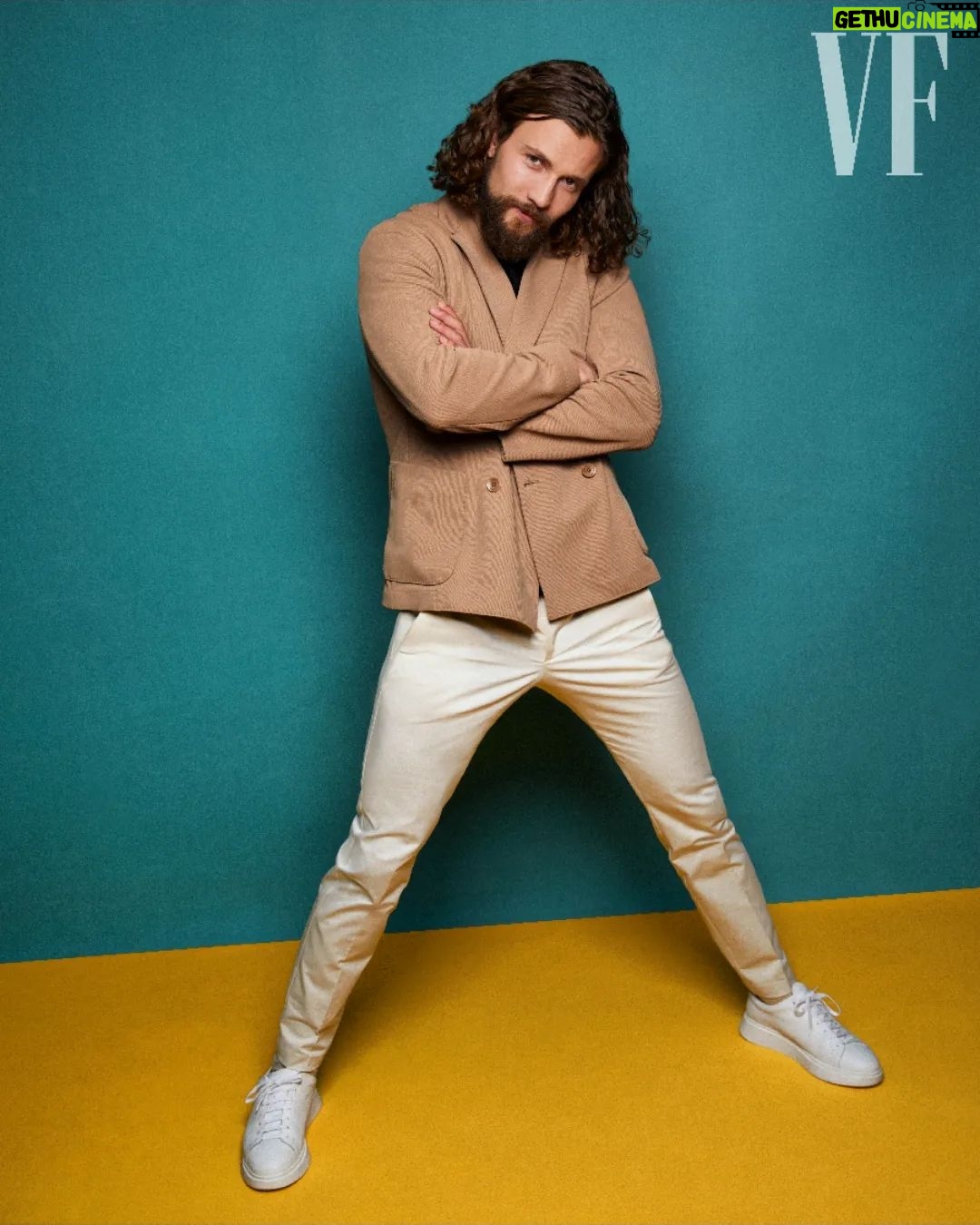 Leo Suter - 25.6K Likes - Snapped by @mattholyoak for @ee and @bafta and @vanityfairlondon soirée