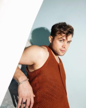 Leo Woodall Instagram - Thank you @obsmagazine !!

https://www.theguardian.com/culture/2024/feb/04/actor-leo-woodall-on-white-lotus-and-takung-lead-of-tv-series-one-day