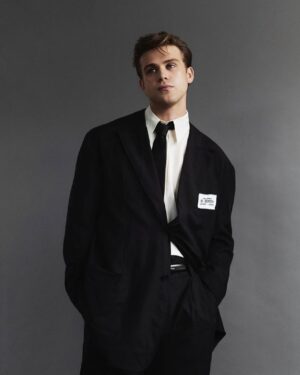 Leo Woodall Instagram - Always the damn cufflinks 

@stylemagazineitalia