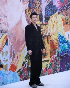 Leo Wu Instagram - Thanks for the invitation！@Jonathan.Anderson @loewe 
It was such a wonderful show.
#loewefw24 
#loewe