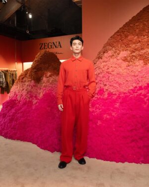 Leo Wu Instagram - FROM OASI ZEGNA TO CHENGDU

@zegnaofficial Global Ambassador @leowu1226 wears @zegnaofficial x @theelderstatesman to celebrate the opening of THE WORLD OF OASI CASHMERE pop-up store in vibrant luxury at Chengdu's iconic GAO House.

#ZEGNAxTheElderStatesman