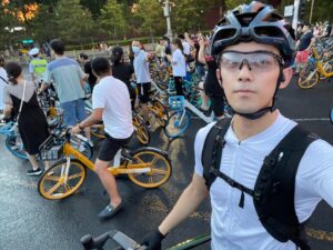 Leo Wu Instagram - 🌦️🚴