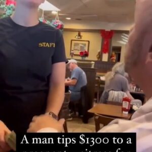 Leon Logothetis Instagram - This will make your Thanksgiving week 😊❤️
...
Love this 😭

Let's bring this back. Last year Mr. Carmen and friends pooled money together to surprise this waitress, who later told local media it was incredibly helpful as a single mom who needed to take time off for wrist surgery after giving birth. ❤️
Repost: goodnews_movement

#kindness #thekindnessdiaries #leonlogothetis #bekind #gobekind #randomactofkindness #spreadkindness #kindnessmatters #choosekindness #channelkindness #kindnessrocks #youmatter #kindnessdiaries #randomactsofkindness #alwaysbekind #rak #kindnessisstrength #empathymatters #attitudeofgratitude #kindnesssuperhero #mentalhealth