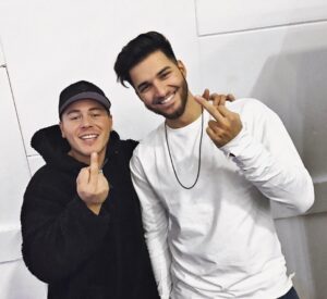 Leon Machère Instagram - 🖕🏼🖕🏼🖕🏼🤓 Neues Video in der InstaBio!