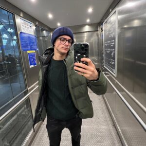 Leonardo Cecchi Instagram - 🤍🤎