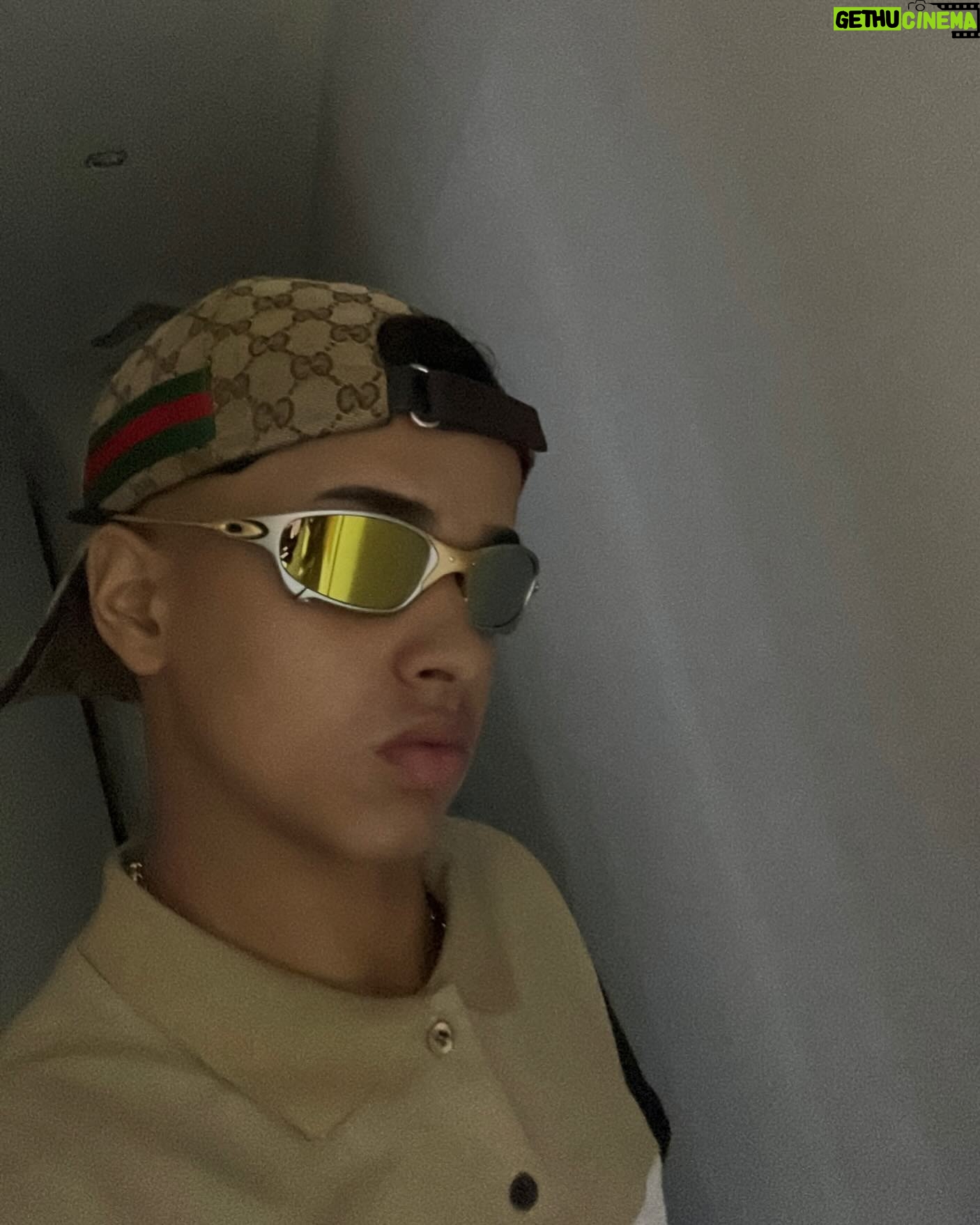 Leonardo Oliveira - 3 Likes - Com toda essa grana eu me sinto só 💰🥷