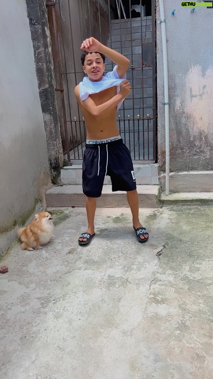 Leonardo Oliveira - 46.8K Likes - Marca o @ pra fazer essa dança comigo 😅🕺🏻
#dancinha #curte #compartilhe #forro