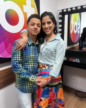 Leonardo Oliveira Instagram - Encontro que estávamos esperando ❤️ minha  mãe de ficção @camilla_camargo adorei te encontrar e matar a saudade ❤️