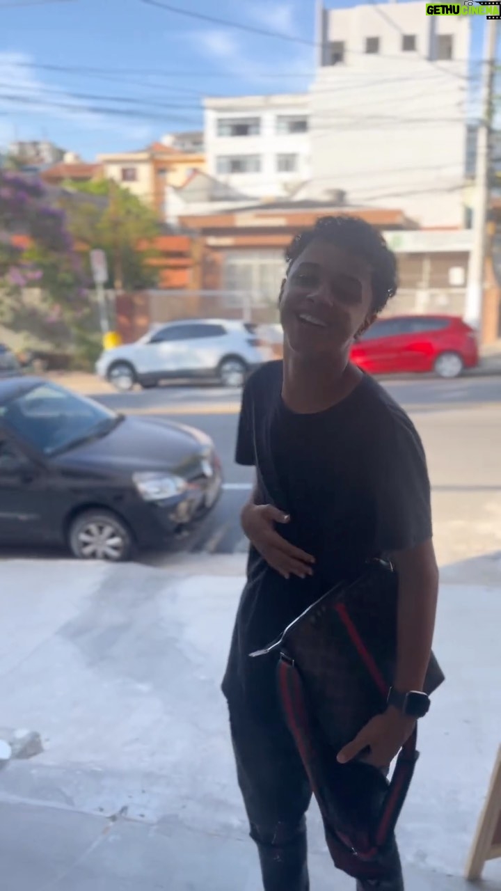 Leonardo Oliveira - 1.9K Likes - QUE PERIGO 😱
O que as pessoas não fazem por uma taça gelada RC nesse calor, né ? 🥵
😋 Que a nossa doçura seja contagiante!
⬇️ Conheça nossas Lojas Físicas
📍Rua Nilo Peçanha 125, Assunção-SBC
📍Avenida Itamarati 214, Santo André-SP
📍Rua José D’angelo 360, Terra Nova-SBC