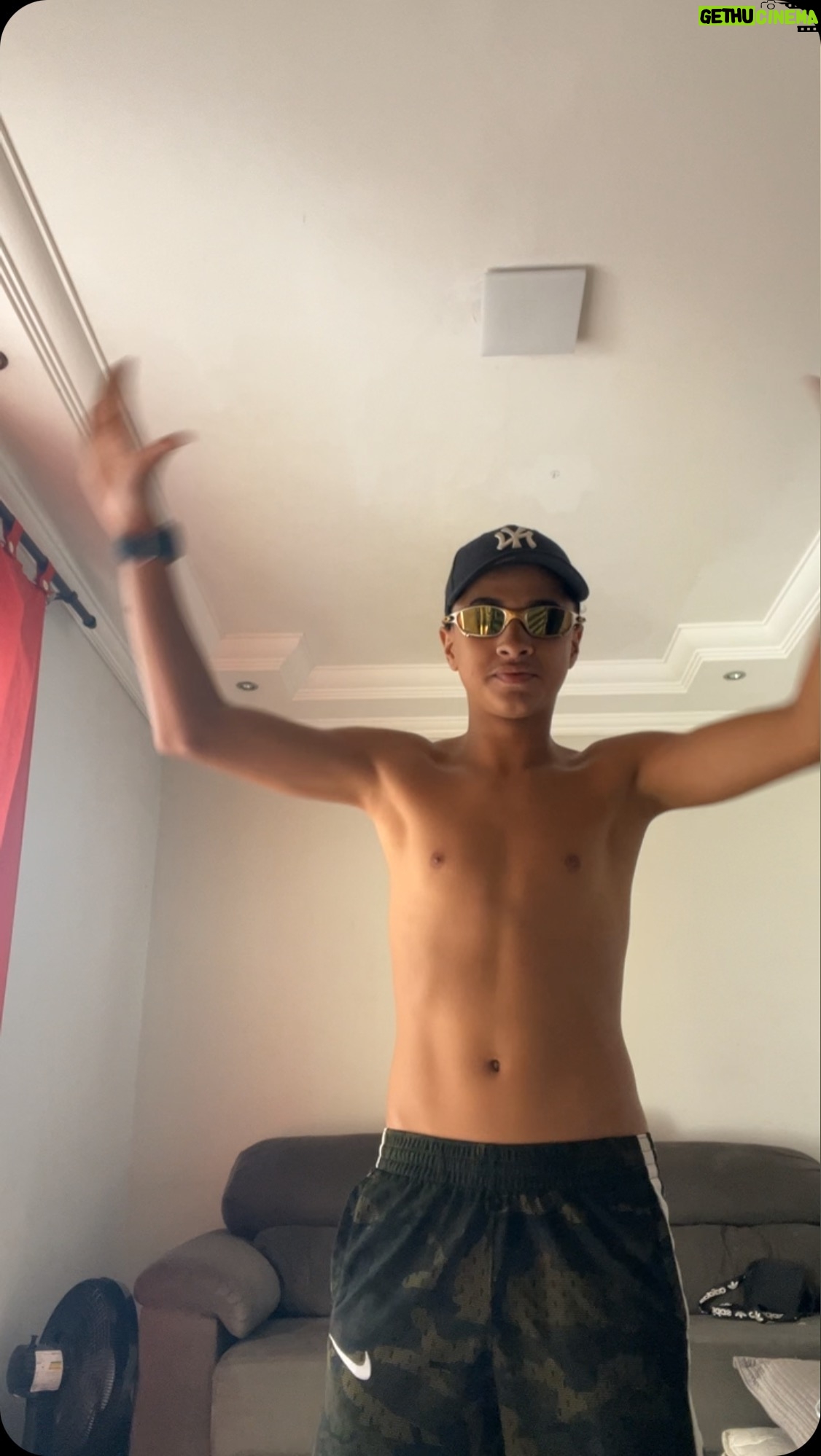 Leonardo Oliveira - 3.8K Likes - EITA COMO DANÇA 😂😂😂#forró #dance #fyp