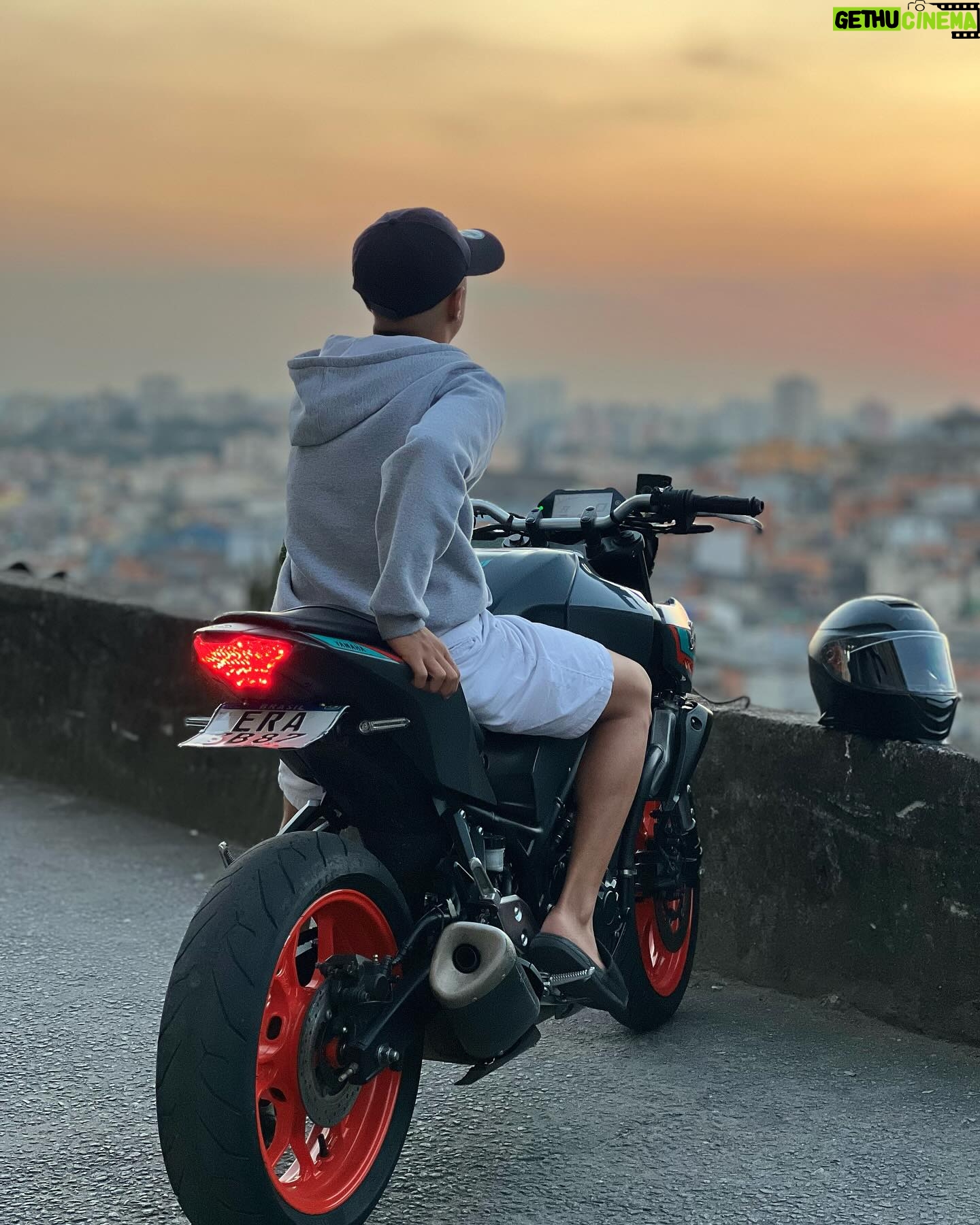Leonardo Oliveira - 3 Likes - Mt03 a pura 🎰🏍️