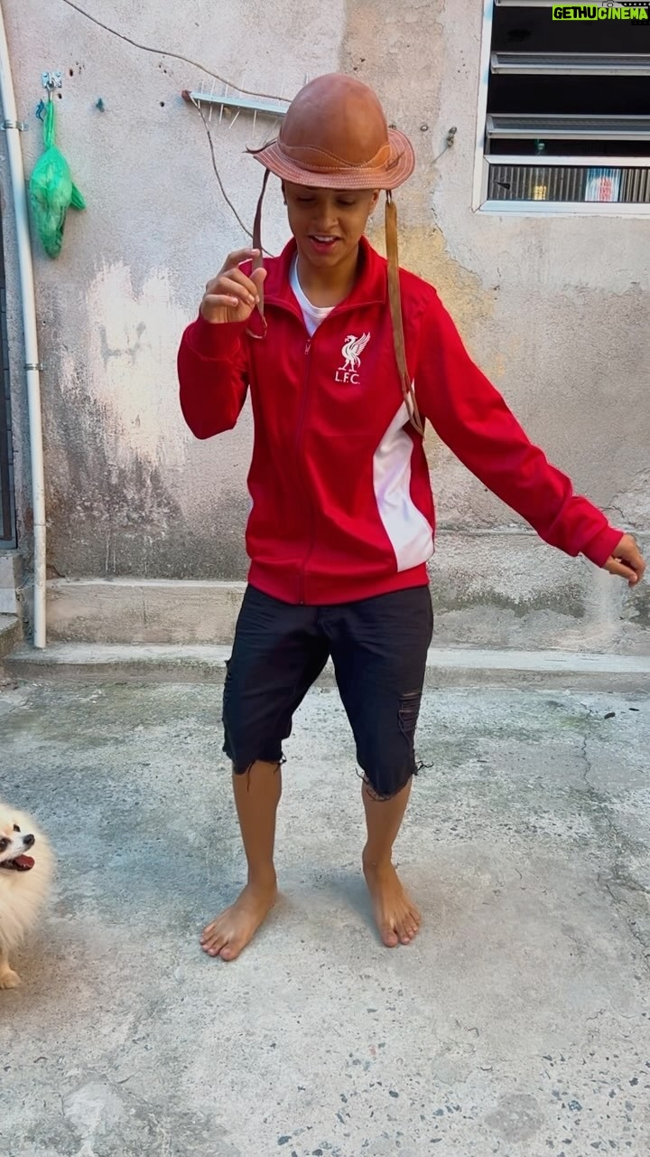 Leonardo Oliveira - 8.8K Likes - Se eu te chamar no direct você vem dançar comigo ?
Responde aqui👇🏼🤠
#dançinha #passinho #forro #reels #compartilhe