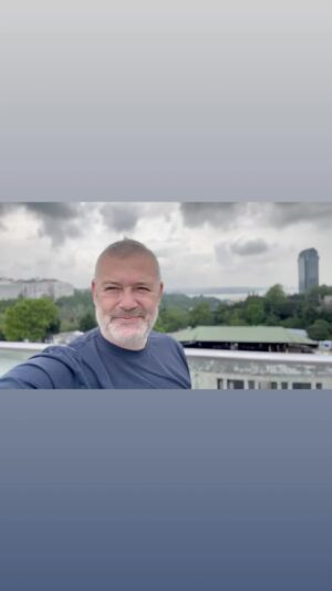Levent Üzümcü Instagram - Oy kullanın, lütfen.