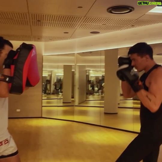 Lewis Tan - 22K Likes - Cole and Kung Lao training on Christmas cause santa isnt real and the box office don’t break itself.
#mortalkombat #lewistan #maxhuang #martialarts #merrychristmas