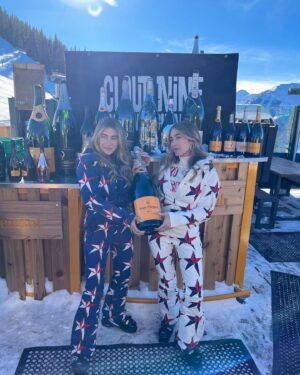 Lexi Kaplan Instagram - Had the best weekend celebrating my incredible best friend and most stunning bride to be @alliekaplan 👰🏼‍♀️💕love you queen can’t wait for Mexico!! 💃🏼🥰💕#alliequeenrutstein #nationaltwinsday