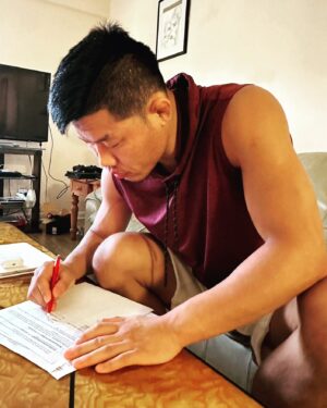 Li Jingliang Instagram - Signed on the dotted line. Countdown begins for #ufc287 in Miami. See you all on April 8! 👊