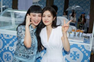 Li Landy Instagram - 她怎么这么可爱啊🥹🥹🥹