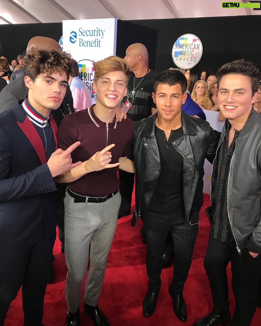 Liam Attridge - 12.1K Likes - Throw back to meeting nick jonas!