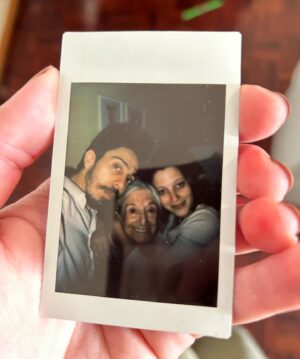 Lídia Muñoz Instagram - Acabei de encontrar esta fotografia, foi tirada poucos dias antes de nascer o Amadeo.
Lembro-me deste sorriso todos os dias. Às vezes traz-me muita tristeza mas às vezes consigo sorrir.

Fazes-me tanta falta 🤍