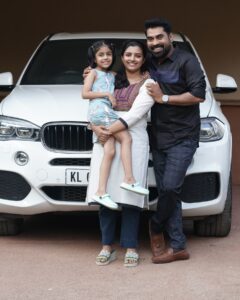 Actress Lijomol Jose HD Instagram Photos and Wallpapers August 2024