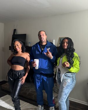 Lil' Flip Instagram - “ @beautifulpainthemovie 🎬 Is 90% DONE ✅ STAY TUNED 🤫 🤐 #NAPTOWN2HTOWN 🤘🏾#317 #713 
Shorts & shirt courtesy of: @savagehearted_co 
Sweatsuit courtesy of: @zillionairedoe & @jjtheprince214 
#ZILLIONAIRE 💰💰💰💰 🏦 🛩 🛥 💪🏾 💲 “
