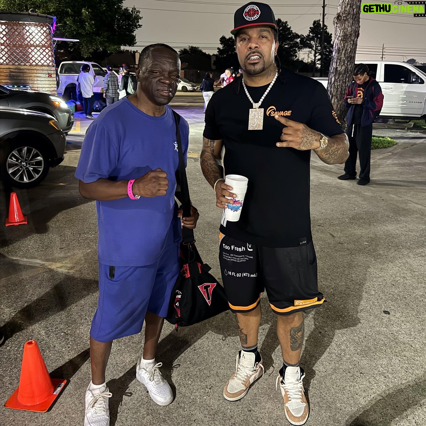 Lil' Flip - 1.2K Likes - “ @houstonhitmen vs @lasvegashustle 🥊🥊🥊🥊 WAS A SLUGFEST. WE LOST By 2 POINTS 😤 GREAT FIGHT!! MUCH LOVE TO THE PEOPLE AND LEGENDS THAT CAME OUT TO WATCH @teamcombatleague #IYKYK 🍀🍀🍀🍀🍀🍀💪🏾🤘🏾🤝🏾🔒 🤠 “