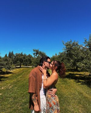Lili-Ann De Francesco Instagram - Life ✨🧚🏽‍♂️🌞🤪💘🤸🏽‍♂️