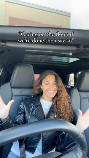 Lili-Ann De Francesco Instagram - Be the girl that they can’t get over babe xxxxxxxxxxxx 
#thegirl #music #songwriter #newsong #canadianartist🇨🇦 #breakup #singer #singing #newmusic