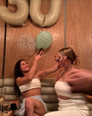 Lili-Ann De Francesco Instagram - Anything for the gram @alexeborel