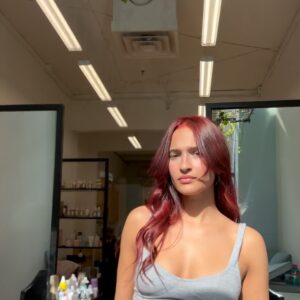 Lili-Ann De Francesco Instagram - Oh she’s ready for @thejunoawards 
Hair by the best @jennings.color as always