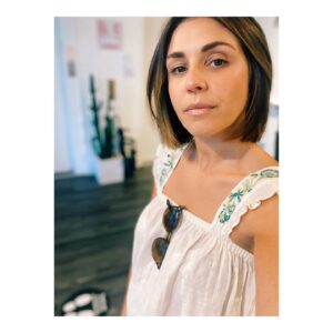 Lili Mirojnick Instagram - In the immortal words of Georgie G, “Summahtiiiiime and the livin’ is easy…” 😎

✂️✂️: @andrew_b_wachter