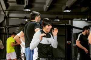 Liliya Shakirova Instagram - #bukagym #bukaboxing #Uzbekistan #Tashkent #mma #bjj #jiujitsu #boxing #kikboxing #sportlife #treningtime 

Зал это место где ты оставляешь все свои проблемы  за пределами где твоя команда это не просто прохожие а твоя вторая семья которые так же переживают за все как и ты где ты можешь радоваться каждой победе как своей, где улыбка это настрой и просто хорошее настроение для всех.