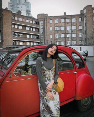 Lilli Lin Instagram - 💚❤️💛💙🤍 都遇到了🌈
喜歡開車，喜歡路上Q的車子ᕕ( ᐛ )ᕗ