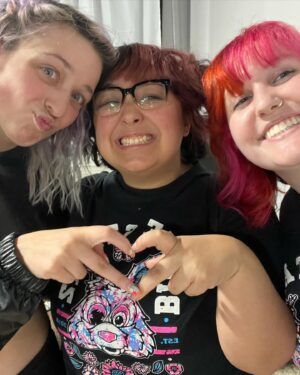 Lillian Bridget Instagram - Being home on a Saturday feels weird…

Shout out to @aew and @stlanarchy ! I got to see some of my friends this week 💜