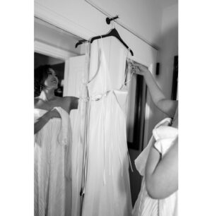 Lily Du Instagram - 9/10000 more pics from the wedding. verticals.
📸: @connieandstewart