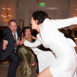 Lily Du Instagram - wedding is for making all ur strong girlies pick u up after they break the bed
📸: @connieandstewart