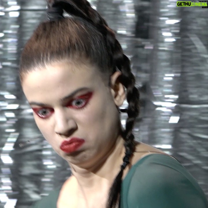 Lily McMenamy - 4.5K Likes - When I took all my personalities to Munich in 2018 👹 @museumbrandhorst @muenchner_kammerspiele 🦎 xxxx