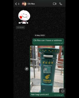 Lim Mei Fen Instagram - Hatiku patah di Beijing.

Minggu lepas, kami jemput cikgu kesayangan kami ke premiere filem baru kami. Cik Ros orang penting dalam hidup kami; kali ni kami speaking Bahasa Melayu, watak coach (kira guru juga), kami nak kongsi/tunjuk ni dengan Cik Ros kami. 

Dulu time kat Aswara, BM kita tahap sampah, assignment kami (dlm kelas cik Ros) kira sampah juga. Tapi Cik Ros tak pernah ‘give up’ budak cina ni, dia ajar, dia maki, dia make sure kami dapat ilmu, dan dia pilih kasih juga. Dia sayang kami, dia selalu bawa kami dlm project dia, istana budaya, matic dan bawa pergi kampung bharu makan makan juga. 

Waktu kami dapat anugerah Bakat Muda Teater JKKN, Cik Ros lah orang paling bangga. 

“Cik Ros, datang lah Beijing, Mei bawa pergi jalan2 makan2..” 

Cik Ros senyap, then balas “bila you buat project hang li po atau ada project di sana, I datang lawat..” 

😭😭😭 

Cik Ros, kenapa x tunggu sampai kami grad! Kan dah janji nak makan besar lepas I grad. Hari ni ja I pergi beli souvenir … 🥲 

Aku anak derhaka. 

Al-fatihah Dr Rosminah Tahir. Rest in peace.