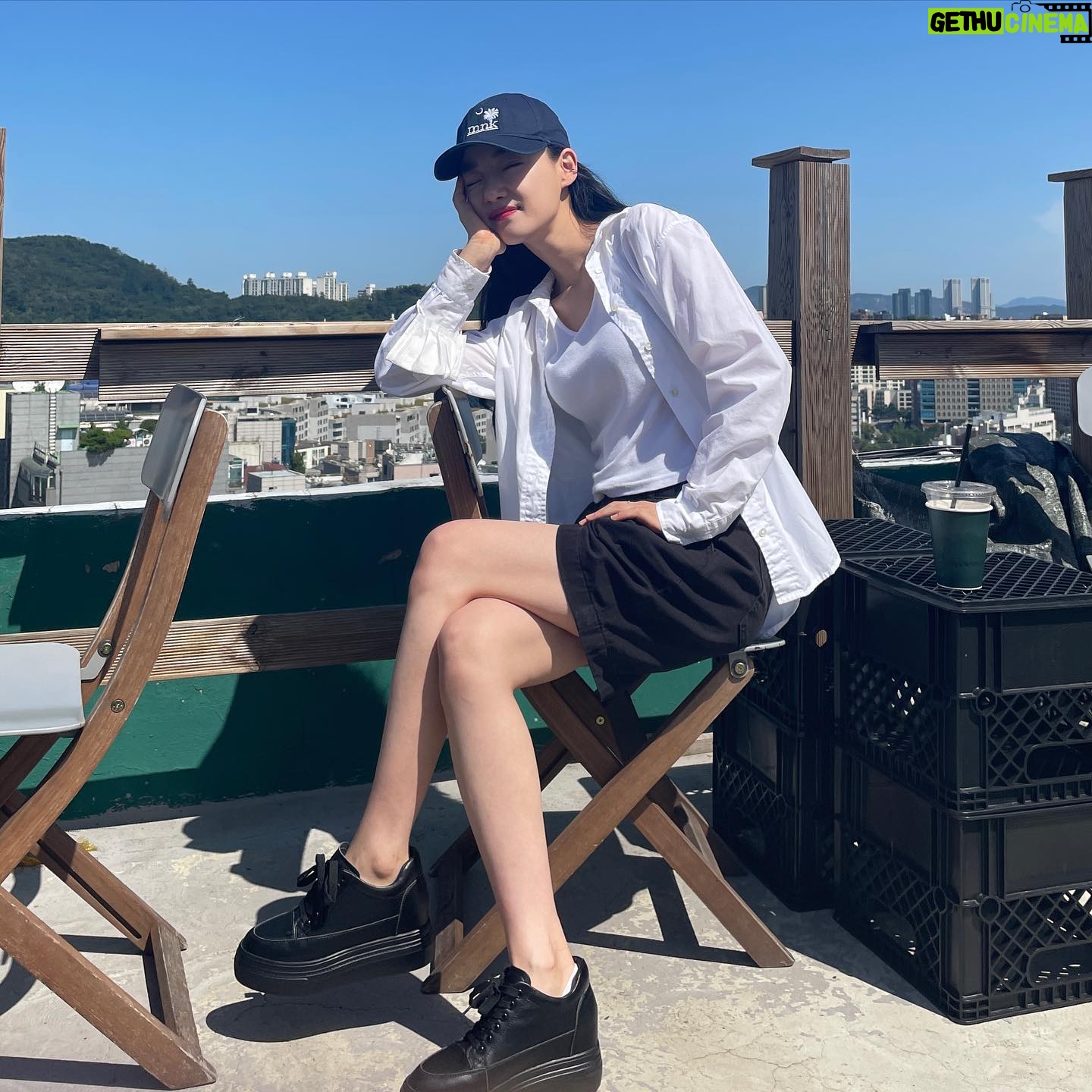 Lim Se-joo - 555 Likes - 여름아언제와
