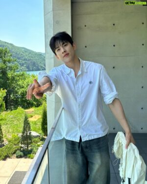 Lim Sung-kyun Instagram - ☀️