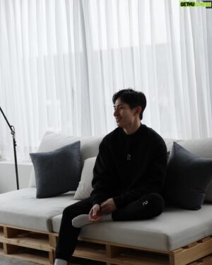 Lin Chia Yo Instagram - 經紀人上完攝影課直接幫我拍一組帥的🤩

📷 @hsiao0830
📷 @mia9348 （第三張👍🏻