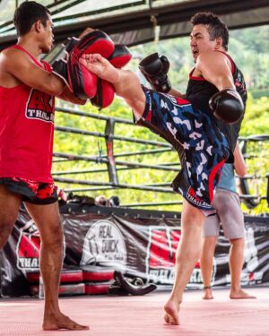 Lin Oeding Instagram - Dusting off the ole’ lead leg switch kick to face, my goto move (👉🏼 throwback swipe)
•
Fyi, if you wanna train in paradise, check out @akathailand - one of the nicest-biggest muay thai / mma gyms in the world