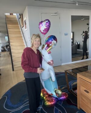 Lin Shaye Instagram - Happy birthday to me !!!!always wish yourself well!!!🎈
