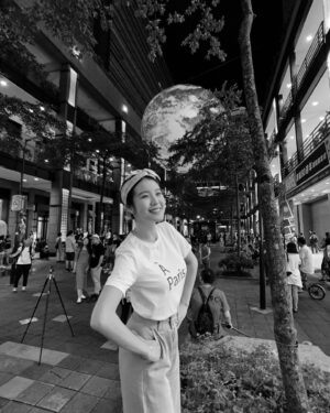 Lin Zoey Instagram - 🌏純粹路過，這天是蓋亞地球展期的最後一天，拍的不亦樂乎。😆😆#gaia #蓋亞 #蓋亞地球#taipei #阿姆斯壯登陸月球50週年 #discovery #新光三越 #香堤大道