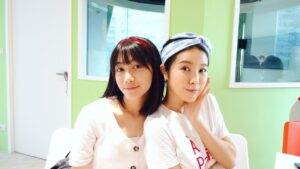 Lin Zoey Instagram - 妳擁有一雙會說話的眼睛，你擁有一顆極致善良的心，我們仰望，我們相信，我們愛。❤️❤️❤️
#藝之星之花😆 #藝之星教會 #藝之星敬拜團 #藝之星主日敬拜