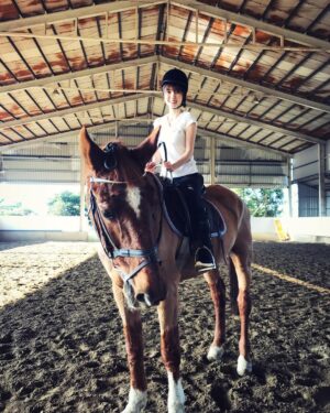 Lin Zoey Instagram - 🏇🏇🏇
#horseriding #horse