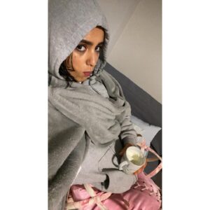 Lina El Arabi Instagram - Netflix VS Reality 

@netflixfr