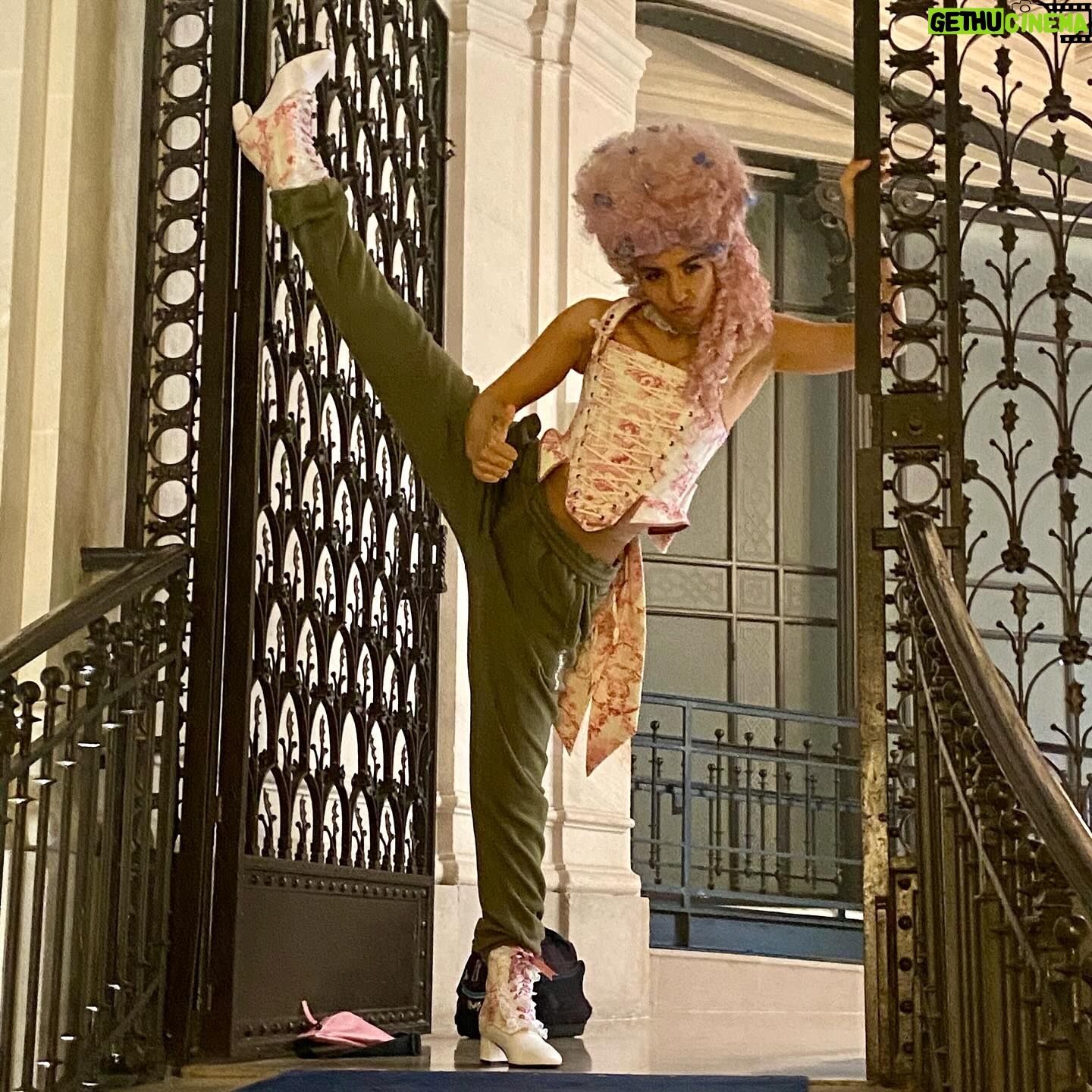 Lina El Arabi - 8.2K Likes - Un tournage vraiment… 🔥
Crédit : @reelpowerstunts