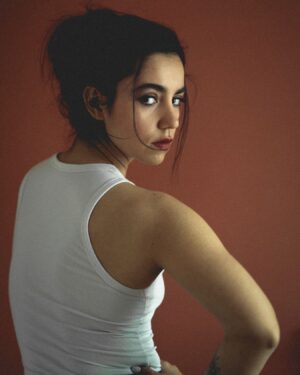 Lina El Arabi Instagram - Joie, le remake. 

📸 @jeremnadeau